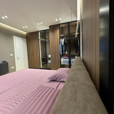M&e Apartament *